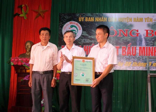 Công bố thương hiệu "Vịt bầu Minh Hương"
